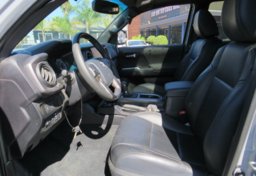 2020 Toyota Tacoma 4WD - Image 25