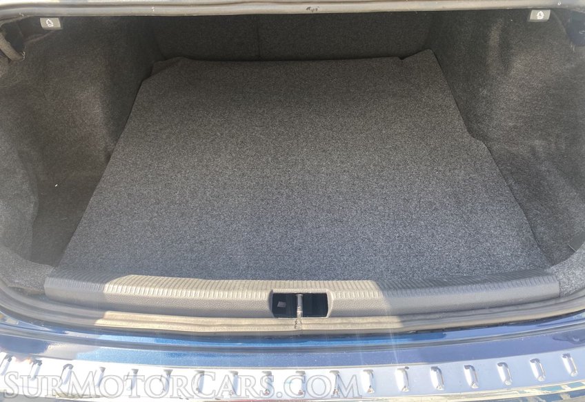 2021 Volkswagen Passat - Image 34