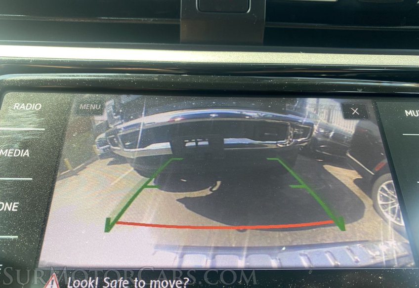 2021 Volkswagen Passat - Image 40