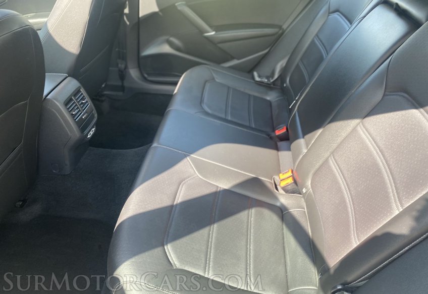 2021 Volkswagen Passat - Image 28