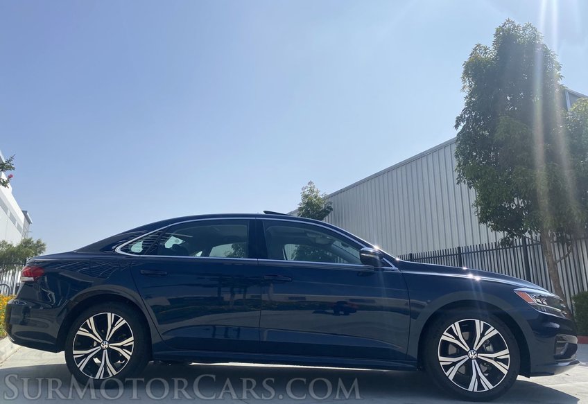 2021 Volkswagen Passat - Image 4