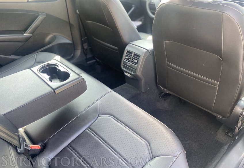 2021 Volkswagen Passat - Image 26