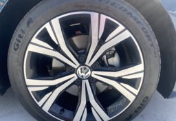 2021 Volkswagen Passat - Image 18