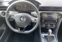 2021 Volkswagen Passat - Image 39