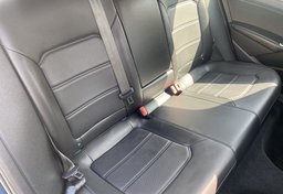 2021 Volkswagen Passat - Image 33