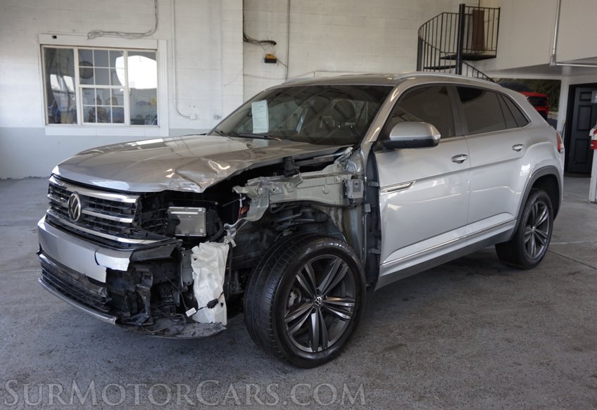 2021 Volkswagen Atlas Cross Sport - Image 2
