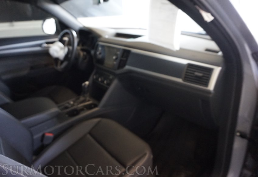 2021 Volkswagen Atlas Cross Sport - Image 32