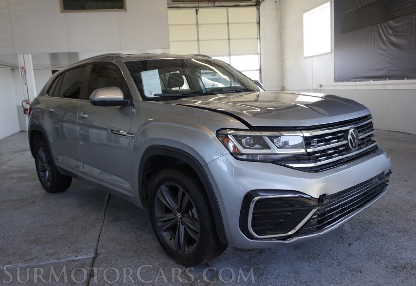 2021 Volkswagen Atlas Cross Sport - Image 3