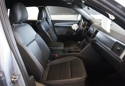 2021 Volkswagen Atlas Cross Sport - Image 33