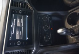 2021 Volkswagen Atlas Cross Sport - Image 40