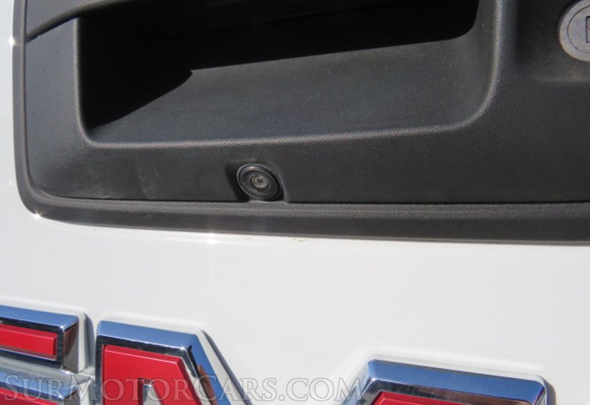 2022 GMC Canyon - Image 18