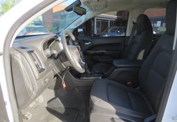 2022 GMC Canyon - Image 20