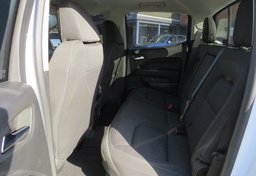 2022 GMC Canyon - Image 29