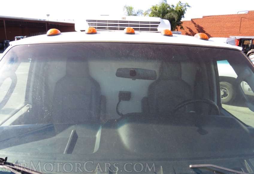 2013 Ford Econoline Cargo Van - Image 13