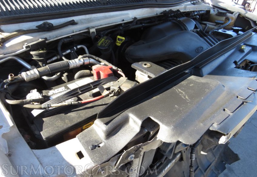 2013 Ford Econoline Cargo Van - Image 44