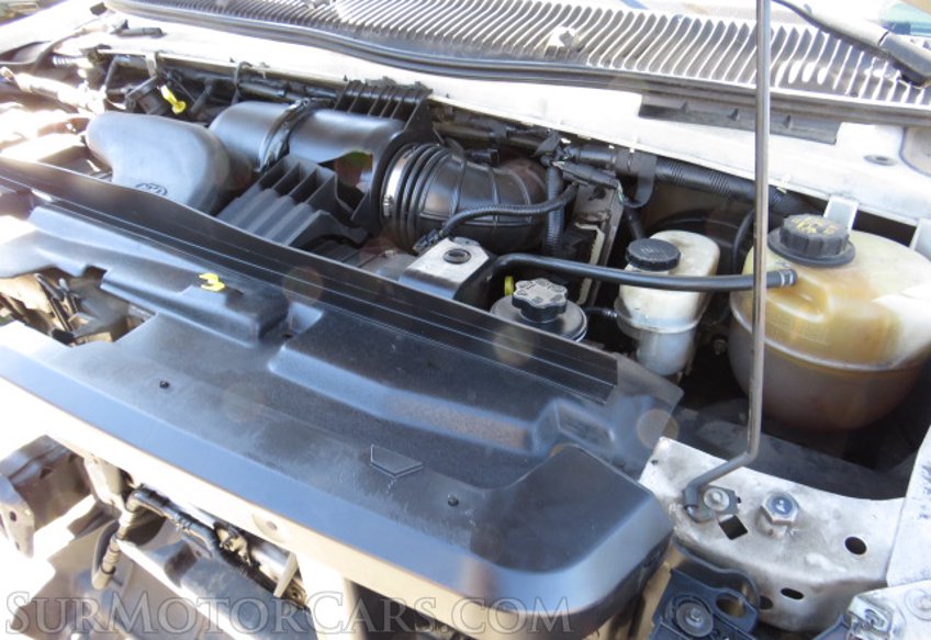 2013 Ford Econoline Cargo Van - Image 43