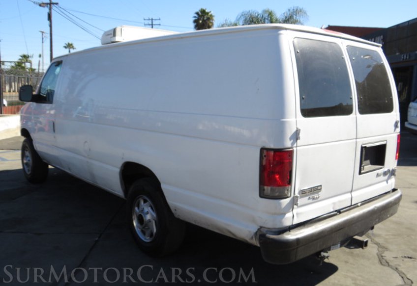 2013 Ford Econoline Cargo Van - Image 5