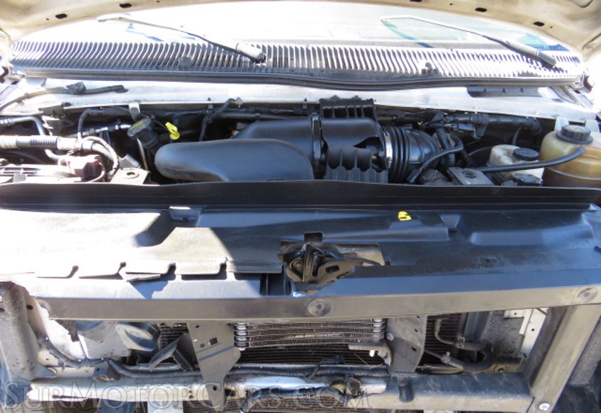 2013 Ford Econoline Cargo Van - Image 42