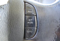 2013 Ford Econoline Cargo Van - Image 31