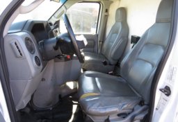 2013 Ford Econoline Cargo Van - Image 23