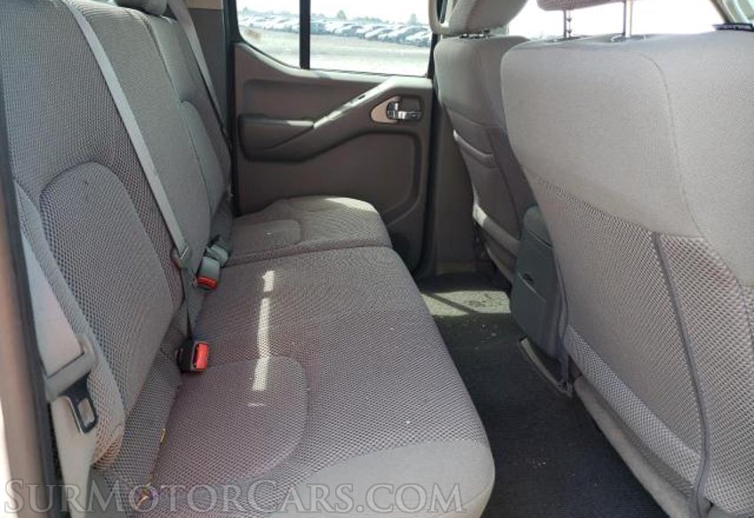 2016 Nissan Frontier - Image 6