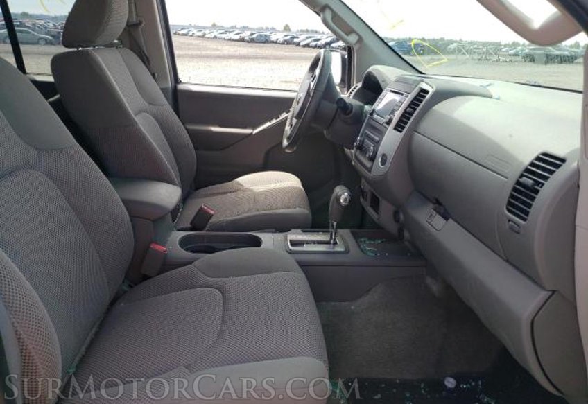 2016 Nissan Frontier - Image 5