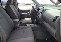 2016 Nissan Frontier - Image 5