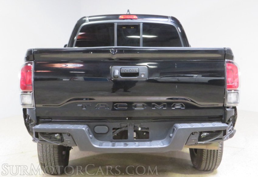 2021 Toyota Tacoma - Image 11