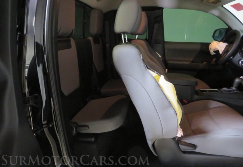 2021 Toyota Tacoma - Image 31