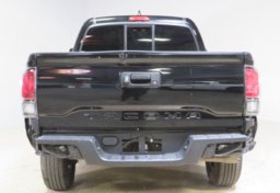 2021 Toyota Tacoma - Image 11