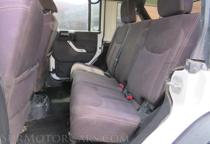 2014 Jeep Wrangler Unlimited - Image 27