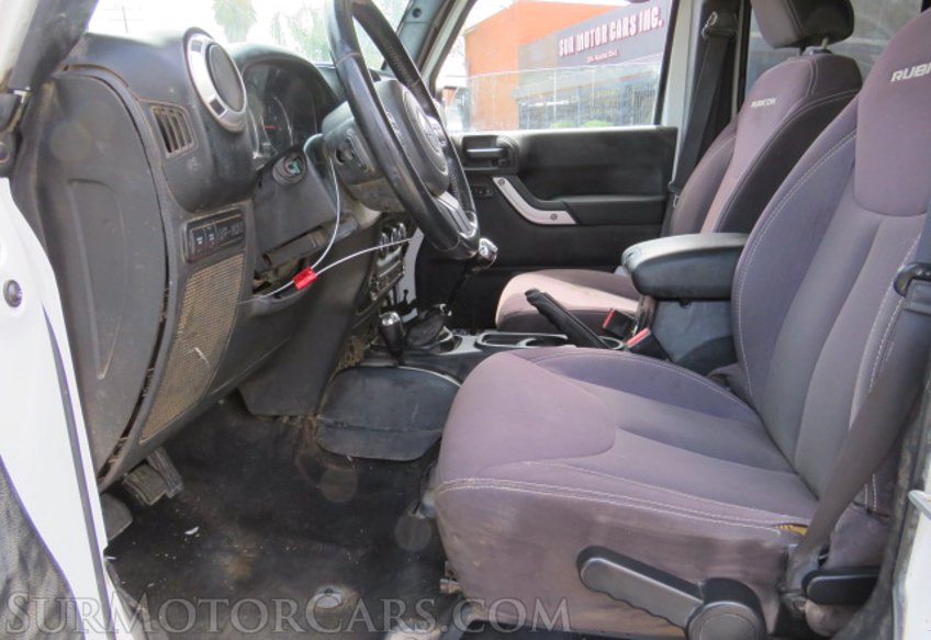 2014 Jeep Wrangler Unlimited - Image 25