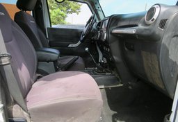 2014 Jeep Wrangler Unlimited - Image 26