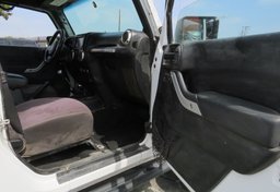 2014 Jeep Wrangler Unlimited - Image 20