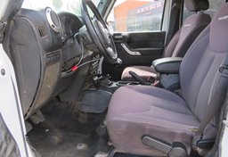 2014 Jeep Wrangler Unlimited - Image 25