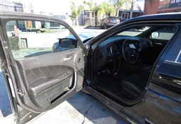 2018 Dodge Charger - Image 17