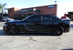 2018 Dodge Charger - Image 9