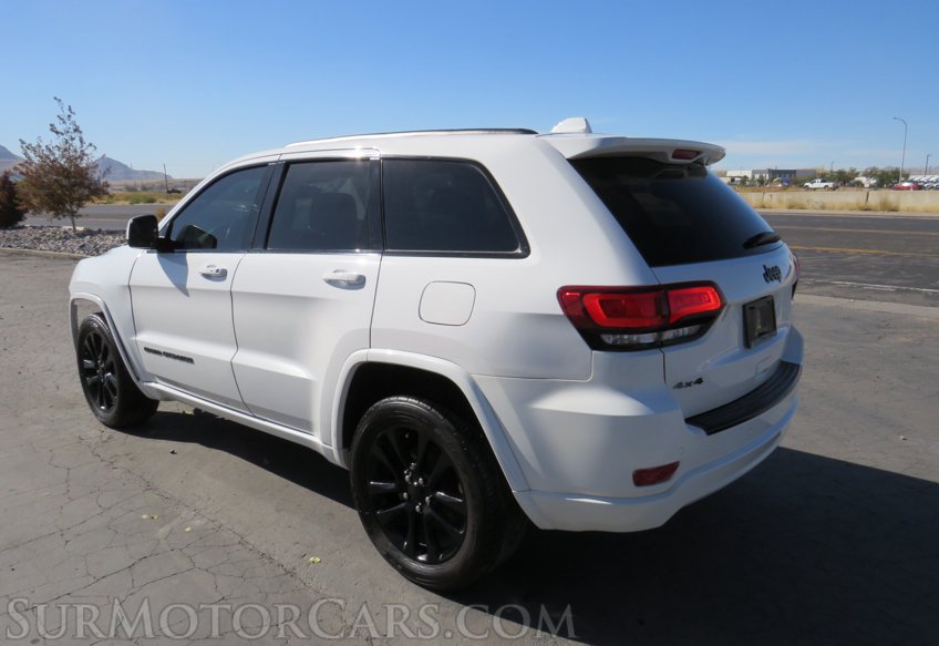 2018 Jeep Grand Cherokee - Image 7