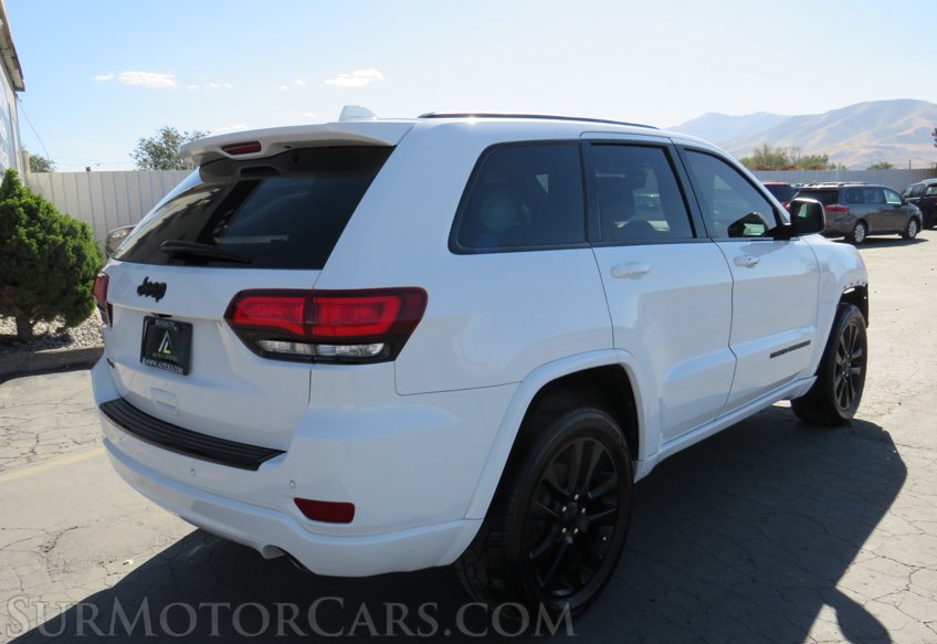 2018 Jeep Grand Cherokee - Image 6