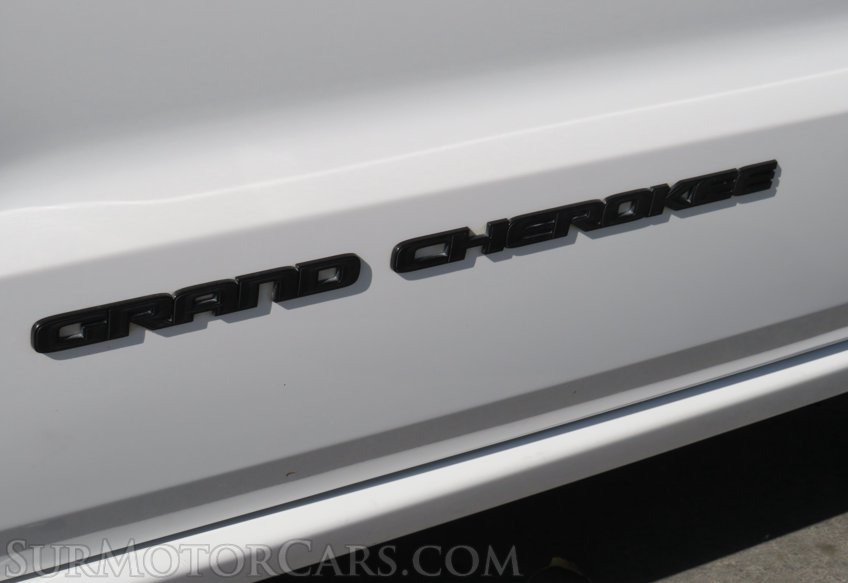 2018 Jeep Grand Cherokee - Image 19