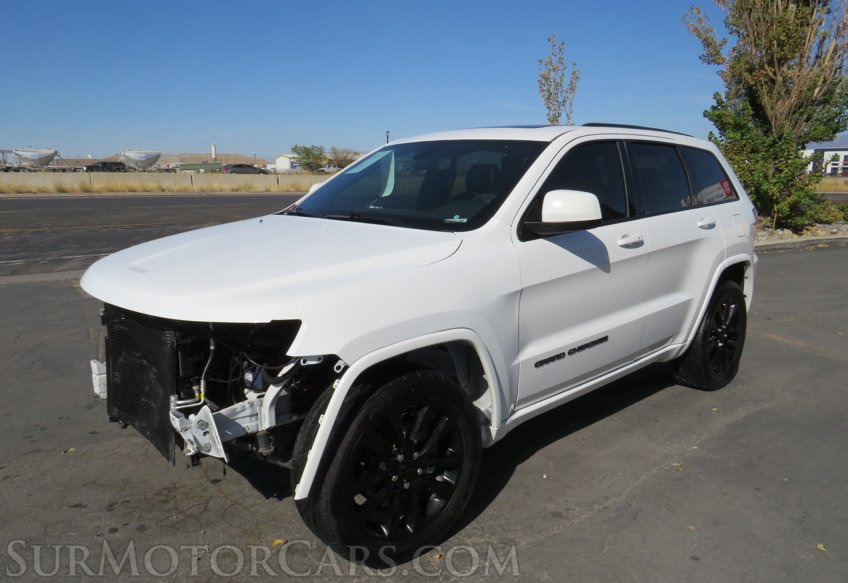 2018 Jeep Grand Cherokee - Image 3