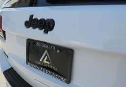 2018 Jeep Grand Cherokee - Image 18