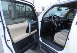 2014 Toyota 4Runner - Image 18