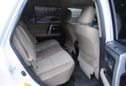 2014 Toyota 4Runner - Image 28