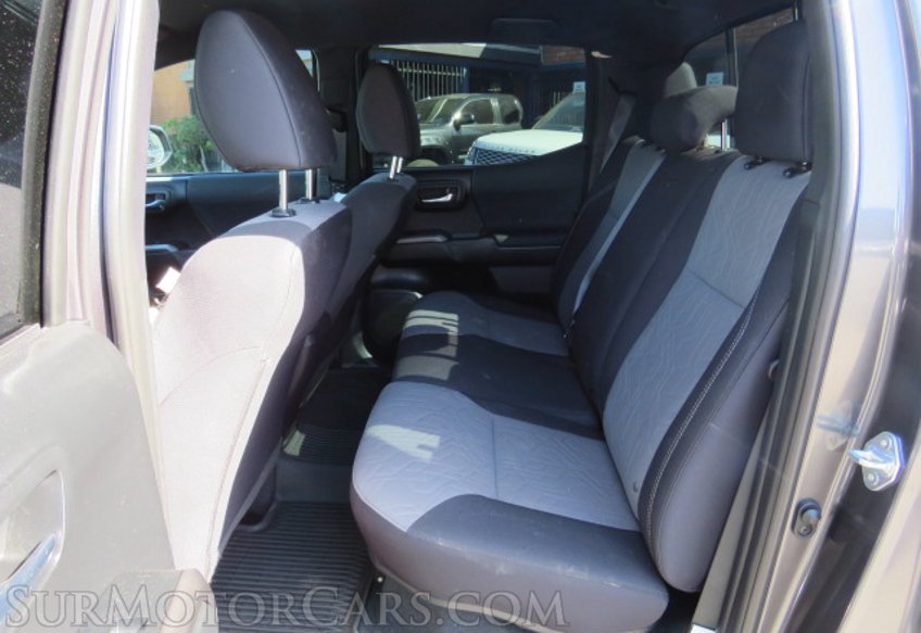 2021 Toyota Tacoma 4WD - Image 32