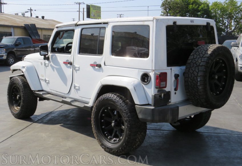 2015 Jeep Wrangler Unlimited - Image 8
