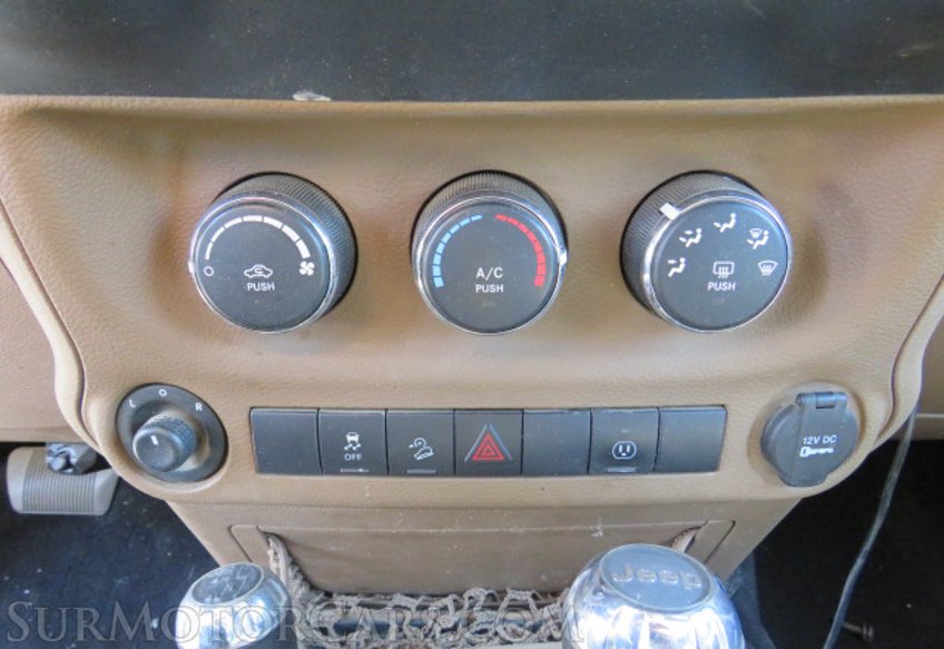 2015 Jeep Wrangler Unlimited - Image 39