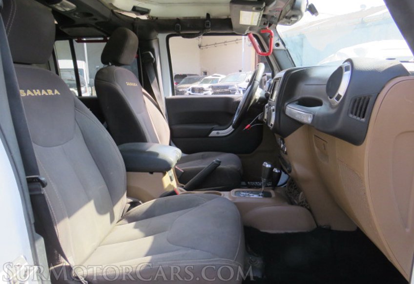 2015 Jeep Wrangler Unlimited - Image 23