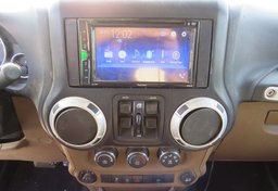 2015 Jeep Wrangler Unlimited - Image 37