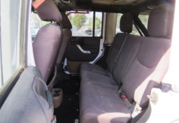 2015 Jeep Wrangler Unlimited - Image 26